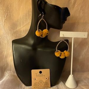 NWT- Treasure-gold beaded cheetah spots pom pom dangle earrings on fish hooks